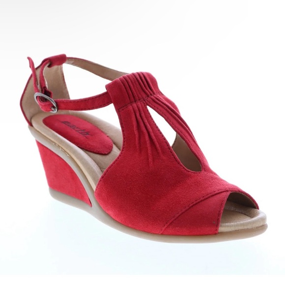 Earth Caper Suede Wedge Womens Red Suede Wedges Heels Shoes. NWT - Picture 3 of 7